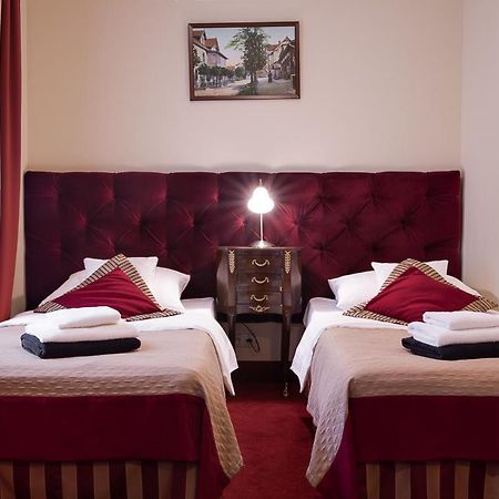 Hotel Stary Zdroj Swieradow-Zdroj Bagian luar foto