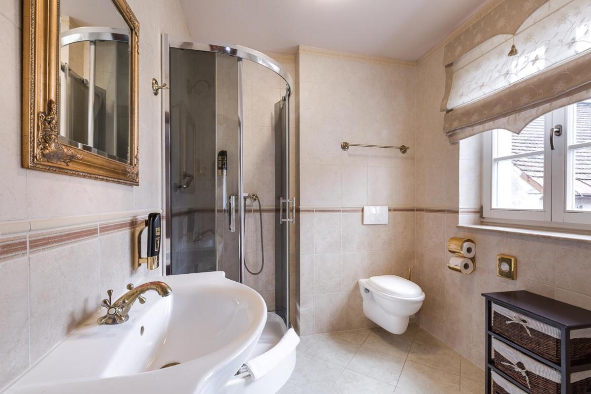 Hotel Stary Zdroj Swieradow-Zdroj Bagian luar foto